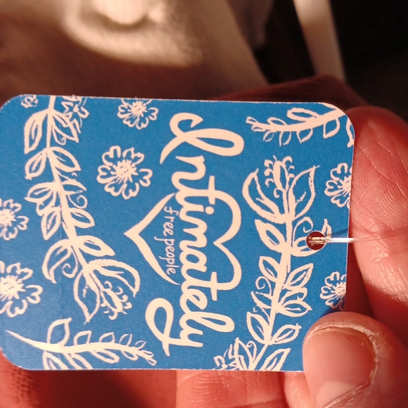 Intimately free one piece - Picture 9 of 9